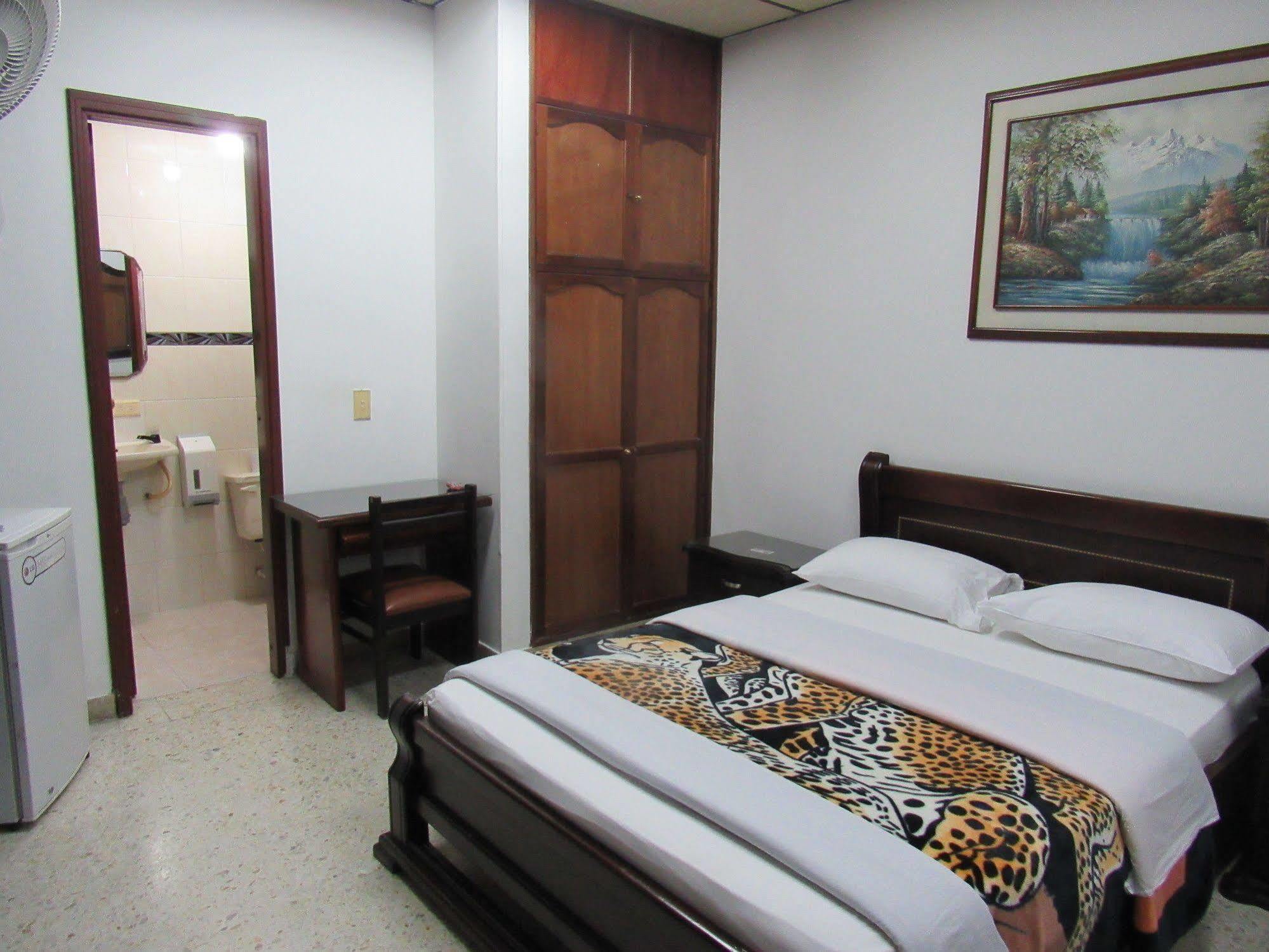 Hotel Ejecutivo Pereira Exteriér fotografie